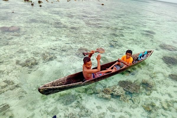 Best Snorkeling In Raja Ampat Islands I Indonesia Impression