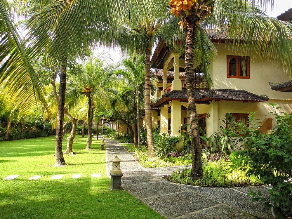 1460556334arya-amed-garden6