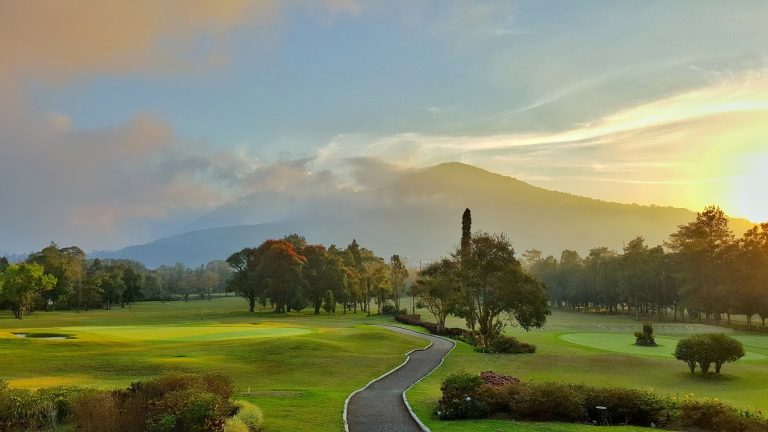 Handara-Golf-Course-dan-Resort-Bali-During-Sunset