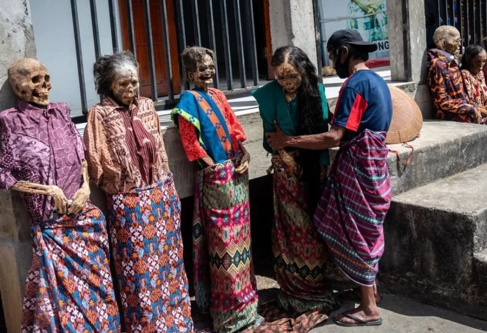 Toraja Death Ritual Ma'nene
