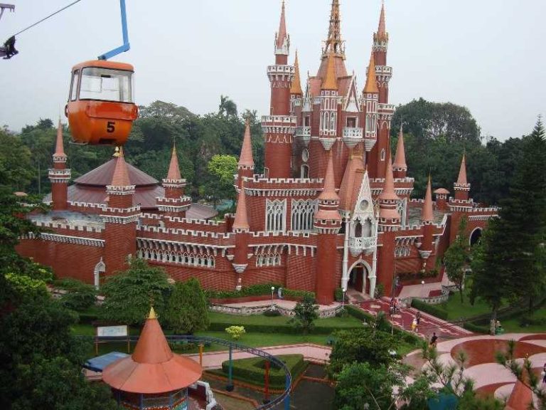 Taman-Mini-Indonesia-Indah