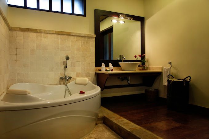 Superior Villa Bathroom 1
