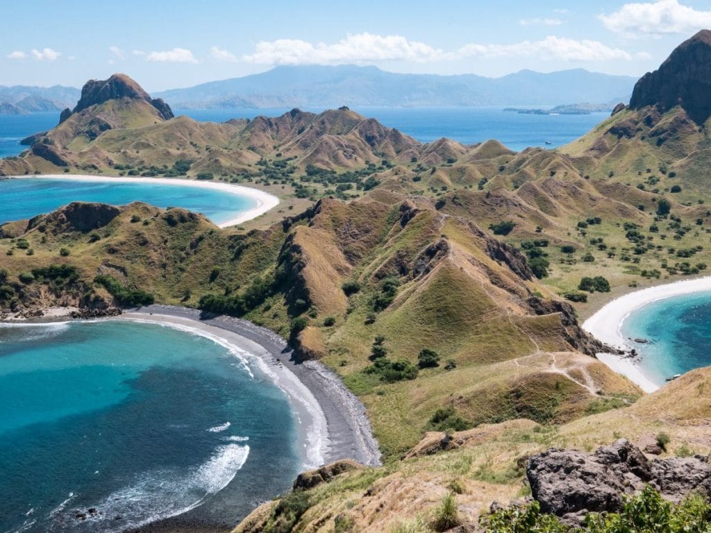 10 Must-Visit Beaches in Labuan Bajo [Updated 2026]