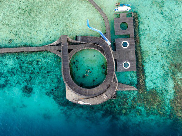 Mega Resort