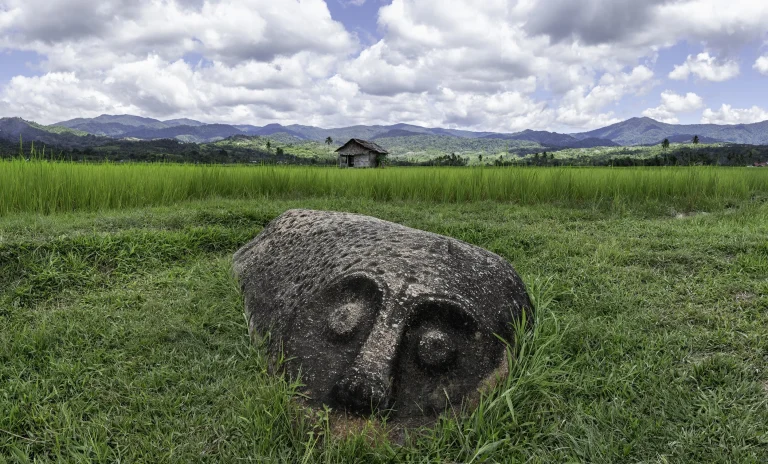 Boula+Megalith+pano2