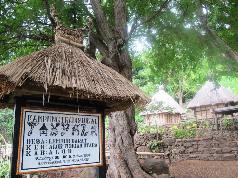 Desa Takpala, Kampung Tradisional yang Sudah Terkenal Sejak 1973