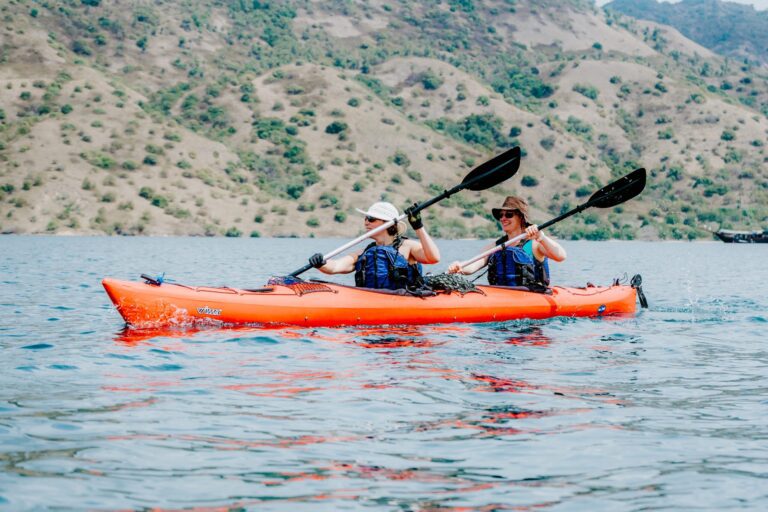 KOMODO-KAYAKING-DOUBLE-KAYAK-PADDLE-HARD-scaled