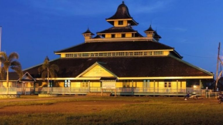 Masjid-Sultan-Syarif-Abdurrahman-1280x720