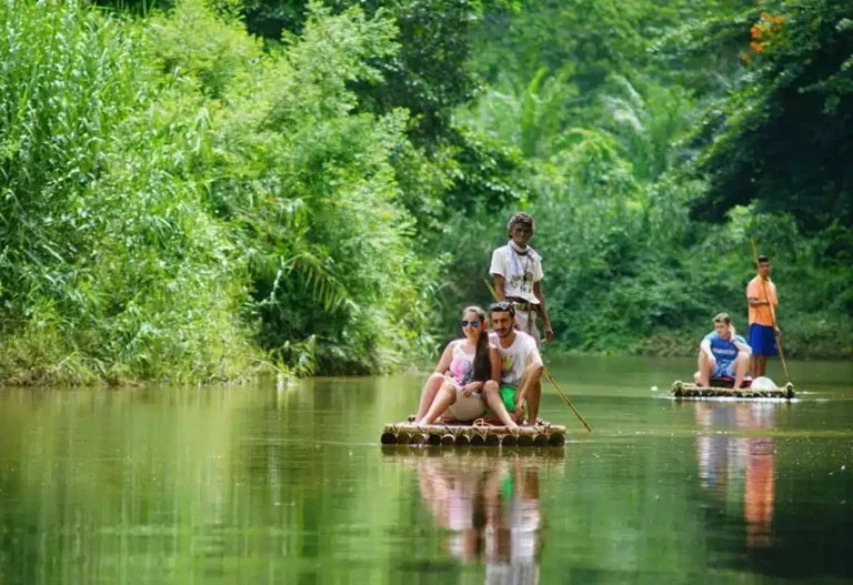 bamboo-rafting-5
