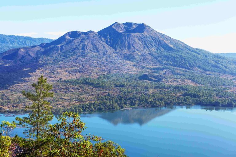 batur-2023-11-27-05-14-56-utc-scaled