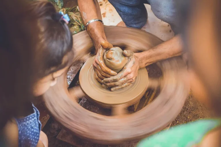 pottery-in-banyumulek-village