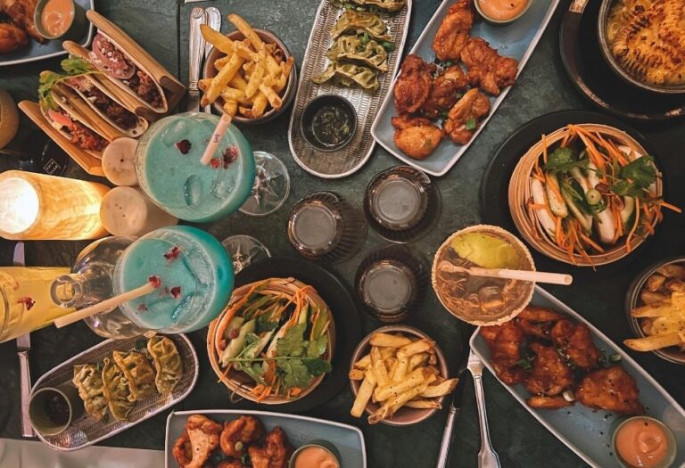 Restaurants in Maluku Islands