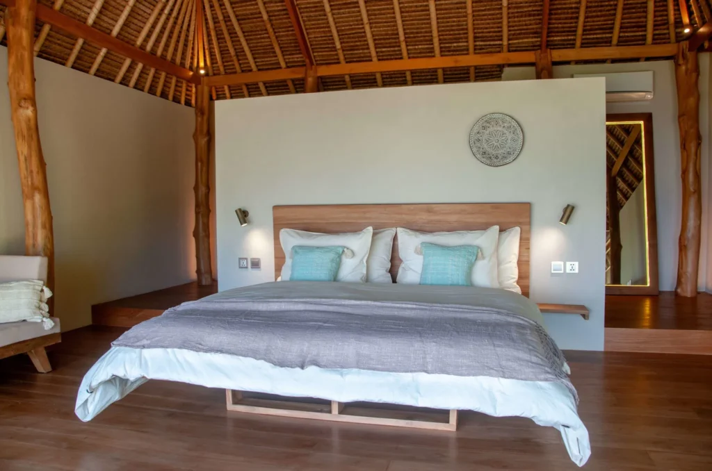 SAVU_Beach_Cottage_Bedroom-2048x1355