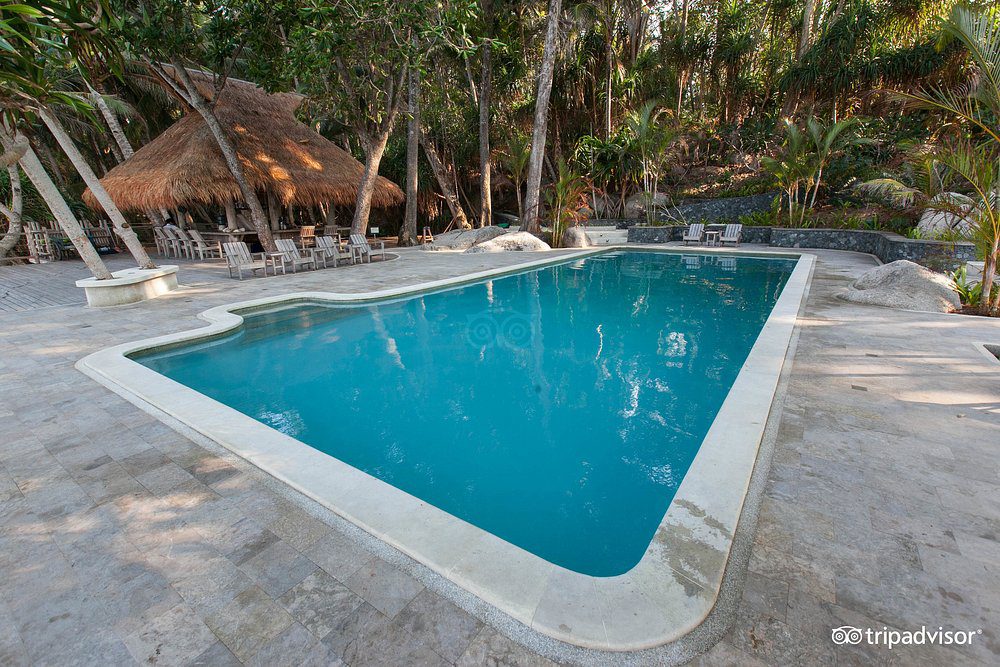 pool--v8127992