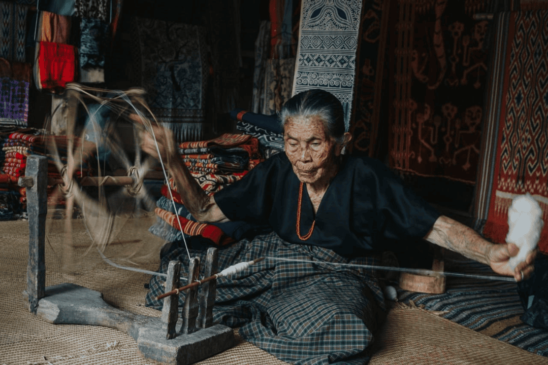 Traditional Weaving in Sa’dan